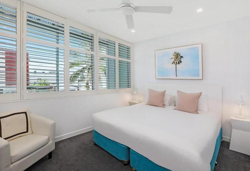 プールビューの２ベッドルームアパート, Element On Coolum Beach