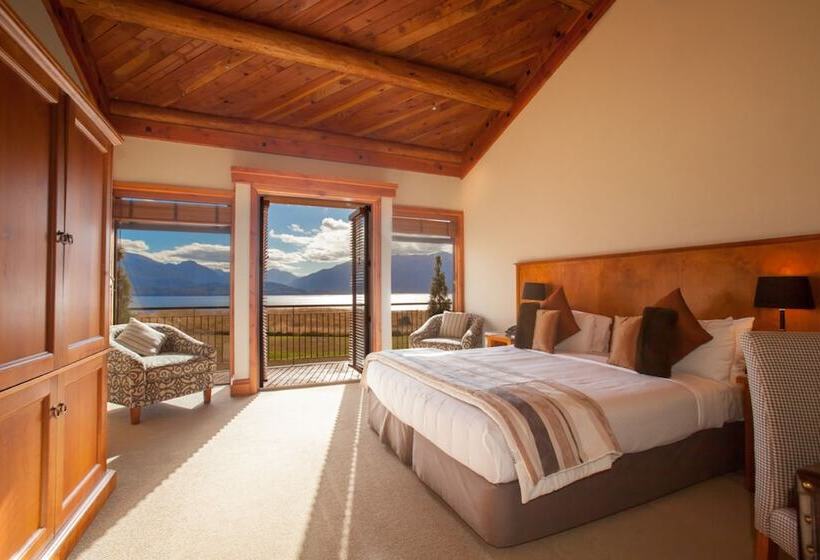 اتاق لوکس, Fiordland Lodge