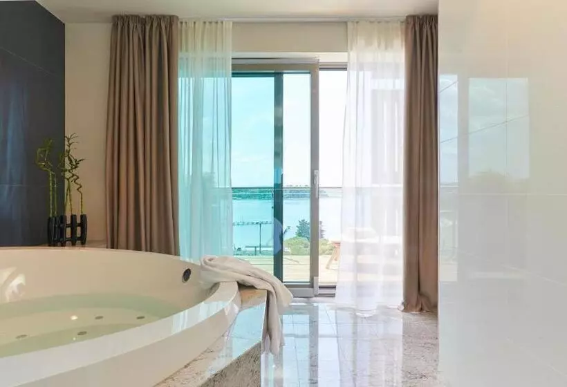 سوییت لوکس, Kempinski Palace Portorož