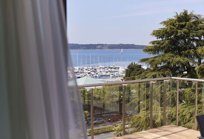 اتاق لوکس با چشمانداز دریا, Kempinski Palace Portorož