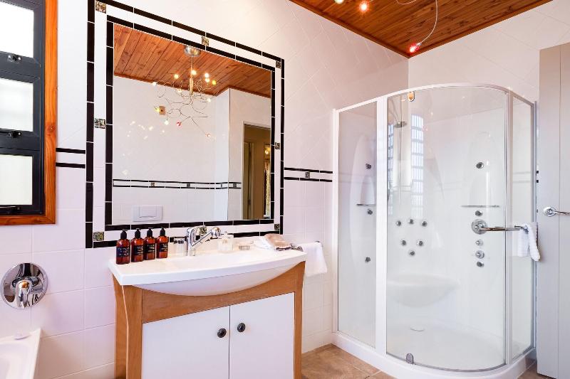 فيلا 4 غرف نوم, On The Point  Lake Rotorua