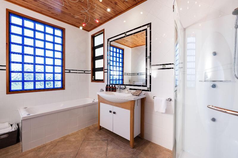 فيلا 4 غرف نوم, On The Point  Lake Rotorua