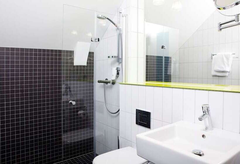 غرفة قياسية, Quality Hotel Waterfront