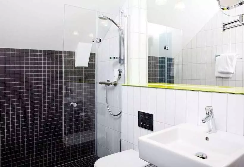 اتاق استاندارد, Quality Hotel Waterfront