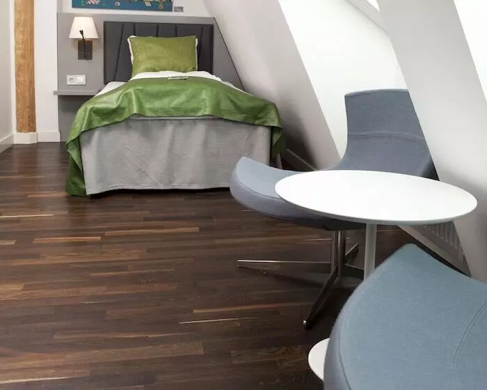 اتاق استاندارد, Quality Hotel Waterfront