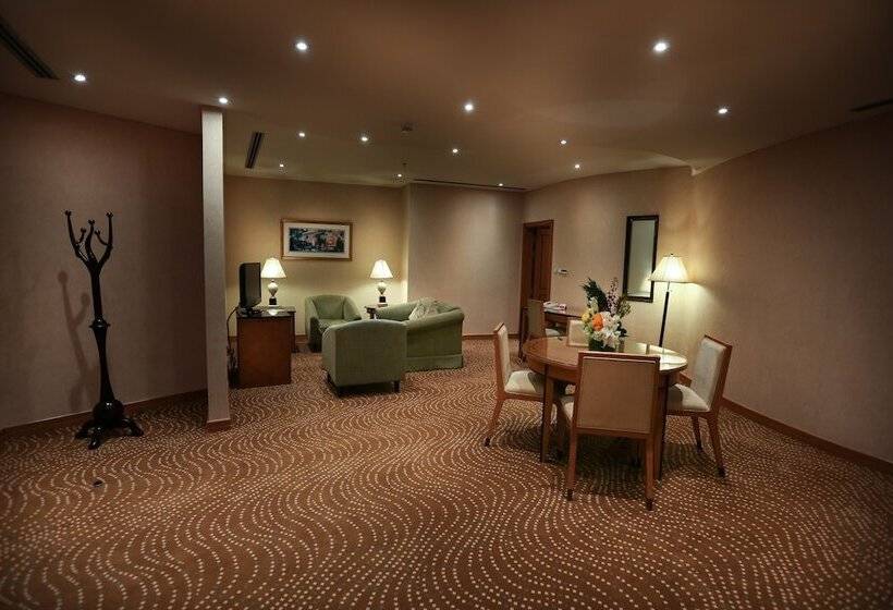 침실 2개 스위트, Ramada By Wyndham Al Khobar