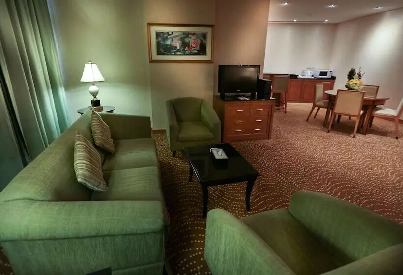 ２ベッドスイートルーム, Ramada By Wyndham Al Khobar