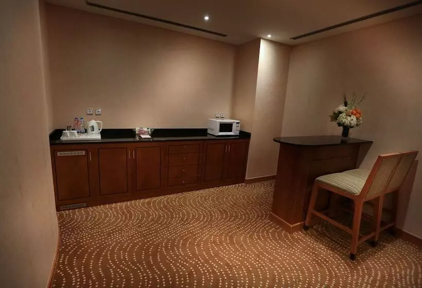 ２ベッドスイートルーム, Ramada By Wyndham Al Khobar