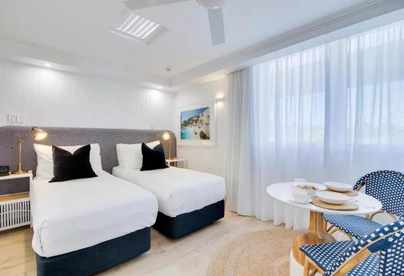 Standard-studio, Tingirana Noosa