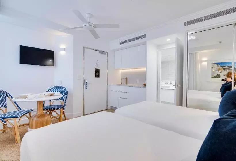 Standard-studio, Tingirana Noosa