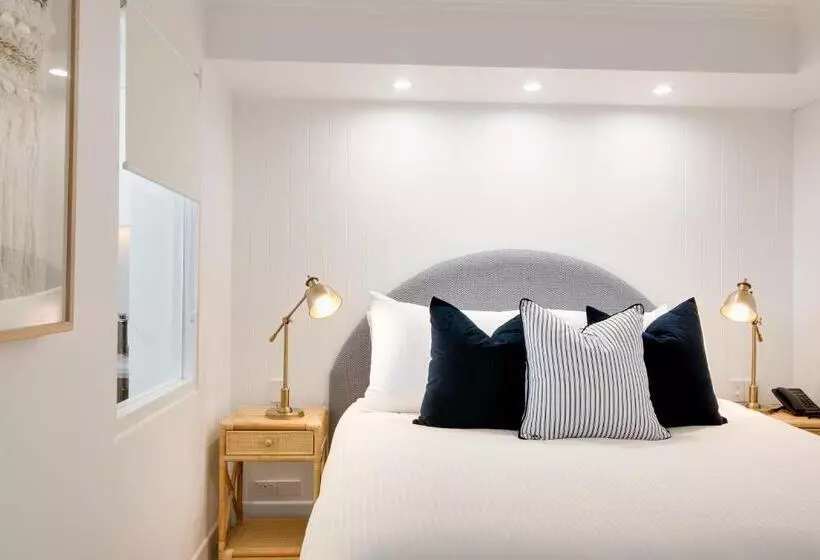 2 Bedroom Deluxe Apartment Sea View, Tingirana Noosa