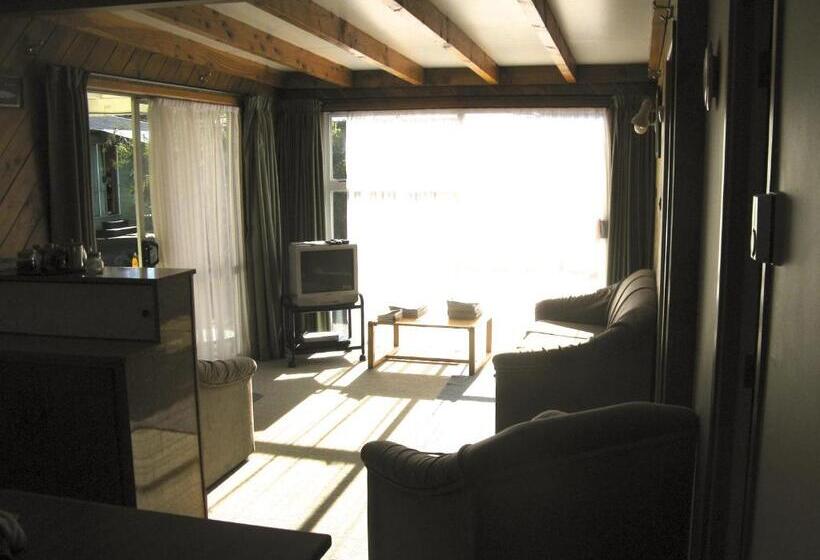 חדר משפתחתי סופריור, Tongariro River Motel