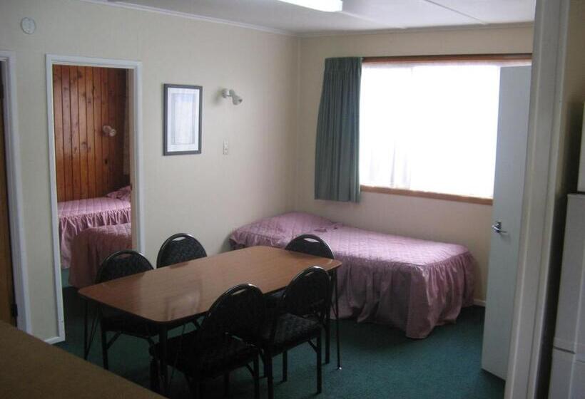 Семейный Номер, Tongariro River Motel