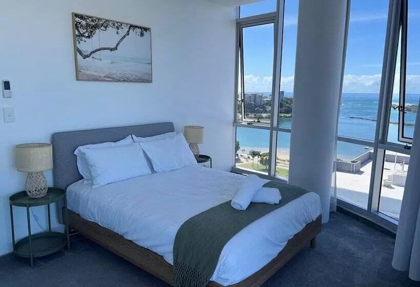 1 Bedroom Penthouse Apartment