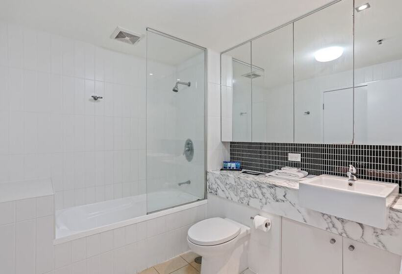 1 Bedroom Penthouse Apartment, Tweed Ultima Apartments