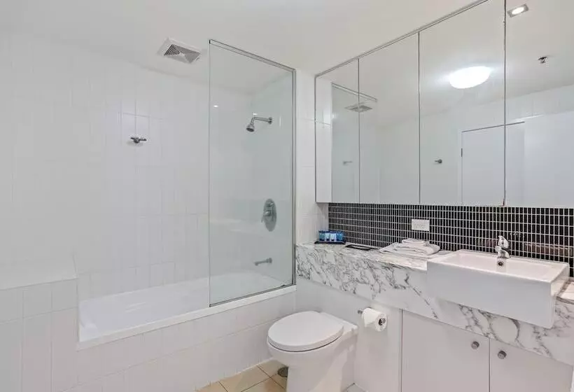 1 Bedroom Penthouse Apartment, Tweed Ultima Apartments