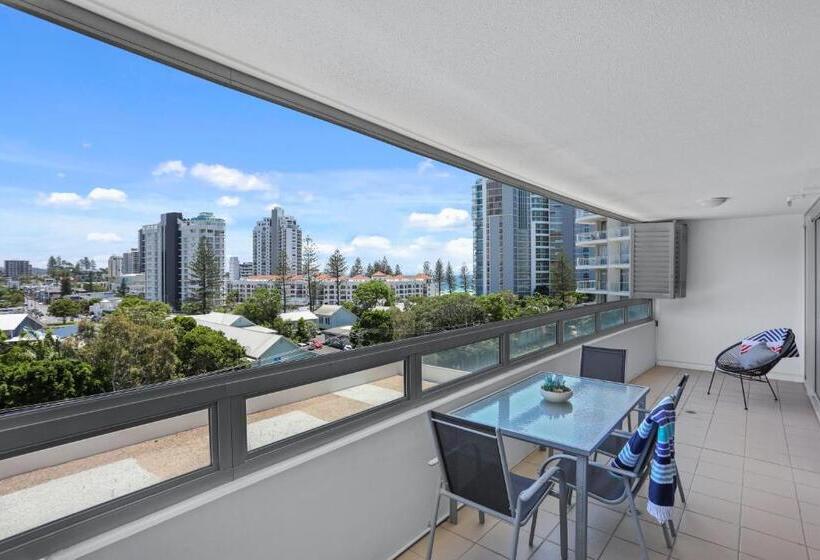 침실 2개 아파트, Tweed Ultima Apartments