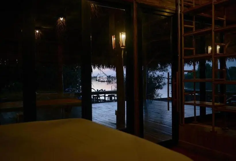 ファミリールーム, Baan​ Tonlamphu​ Pakpra