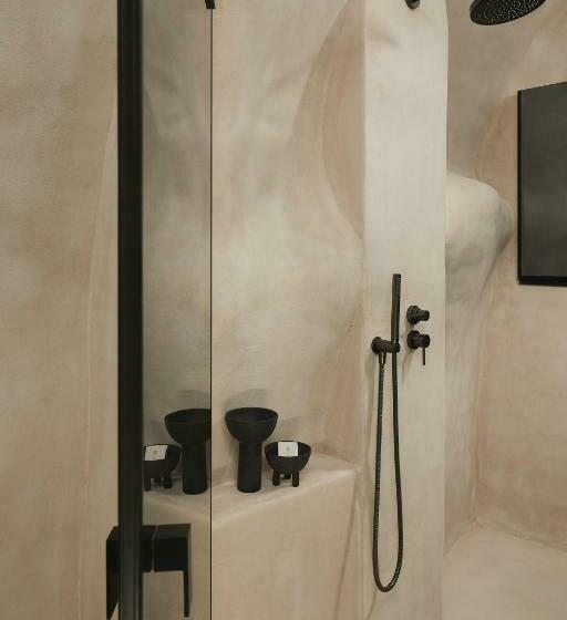 Suite mit Ausblick, Divine Cave Experience