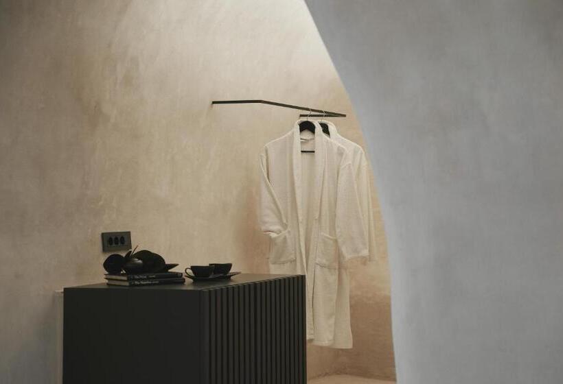 Suite avec Vues, Divine Cave Experience
