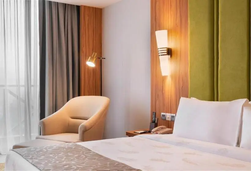 キングサイズベッドのスタンダードルーム, Zenith Hotel Cameron