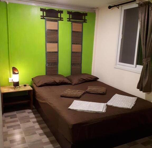 ‫فيلا غرفة نوم واحدة, Phayam Friends