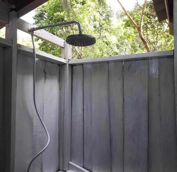 بنجلو قياسى, Phayam Friends