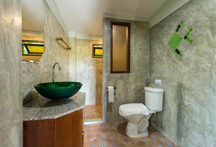 منزل غرفة نوم واحدة, Suksatan Lamphun