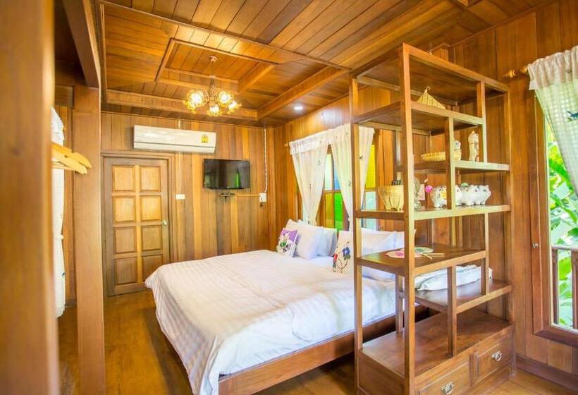 Номер Стандарт с Балконом, Suksatan Lamphun