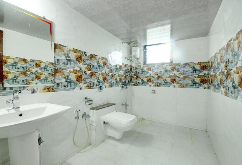 Номер Deluxe Кровать Кинг, Hillton