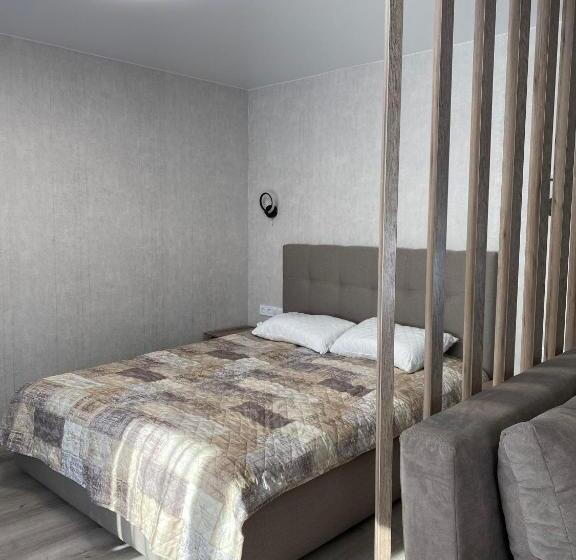 استودیوی لوکس, Prestige Apartments Berezinka