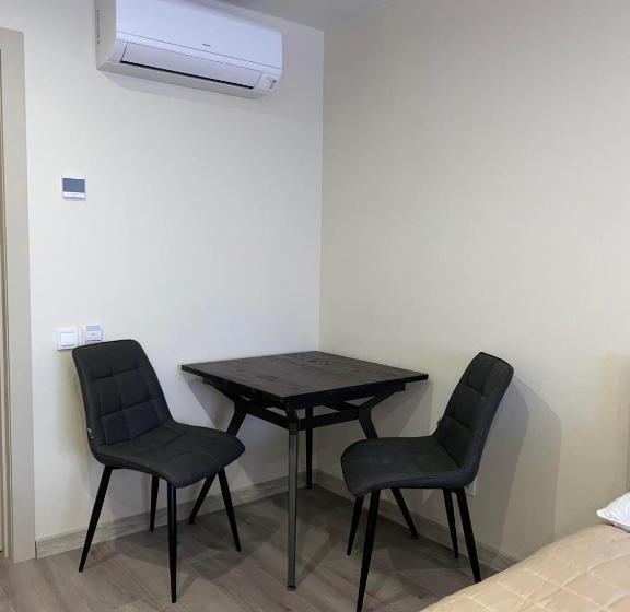 اتاق استاندارد با سرویس بهداشتی مشترک, Prestige Apartments Berezinka