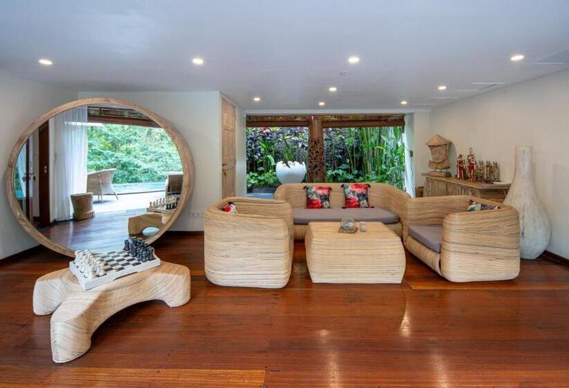 וילה עם חדר שינה אחד ובריכת שחיה, Keliki Luxury Lodge