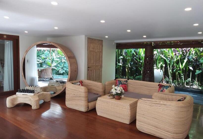 וילה עם חדר שינה אחד ובריכת שחיה, Keliki Luxury Lodge