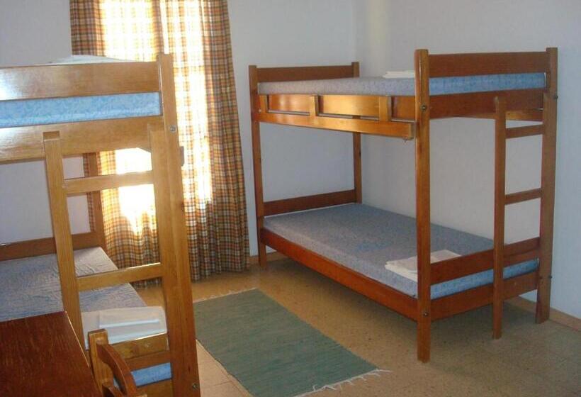 Pokój Czteroosobowy Standard, Hi Alcoutim – Pousada De Juventude