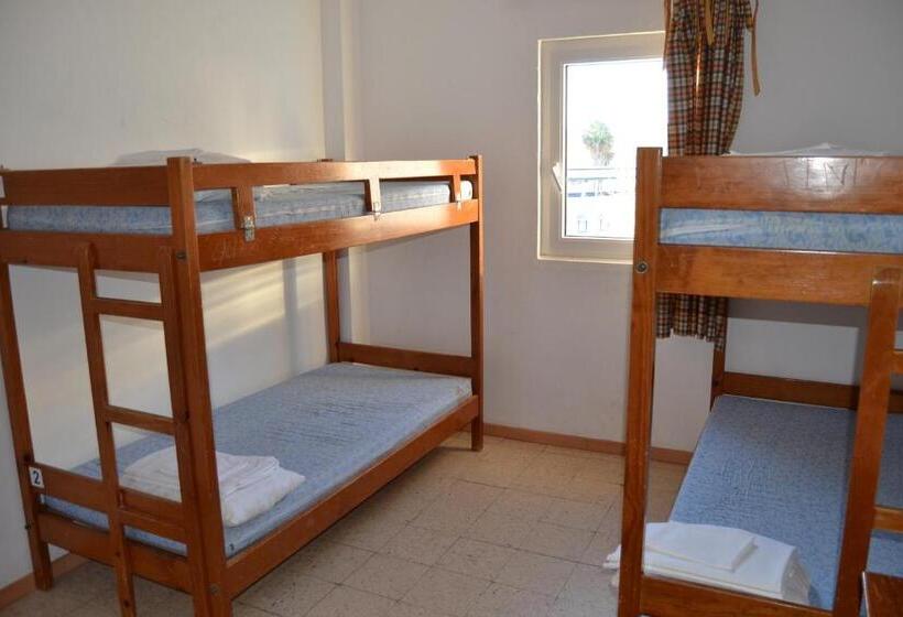 Pokój Czteroosobowy Standard, Hi Alcoutim – Pousada De Juventude