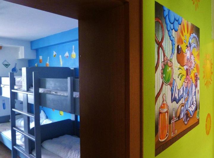 Номер Стандарт Четырехместный Совместный Санузел, Alpking Hostel