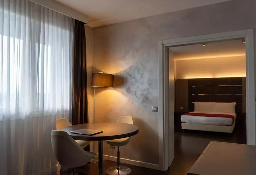 سوییت, Cavallo Hotel Noventa Di Piave