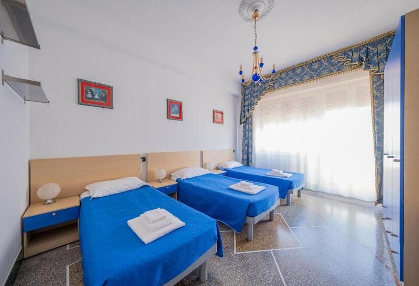 اتاق استاندارد سه تخته با سرویس بهداشتی مشترک, Bbc Christian Bed & Breakfast