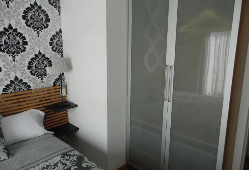 اتاق استاندارد با تخت بزرگ, Hostal La Lluna