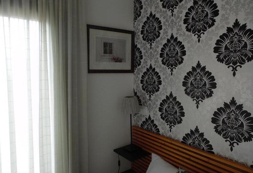 Стандартный Номер Кровать Кинг, Hostal La Lluna