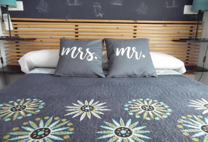 اتاق استاندارد, Hostal La Lluna