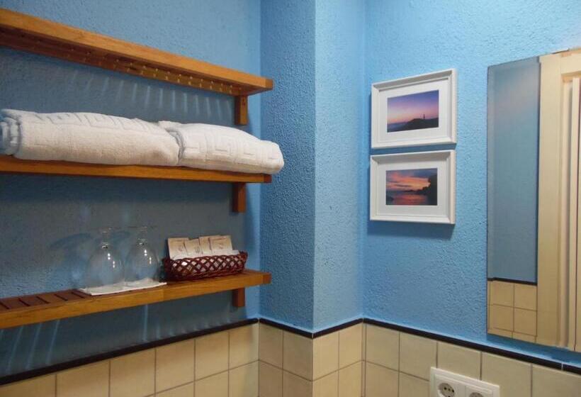 Номер Стандарт, Hostal La Lluna