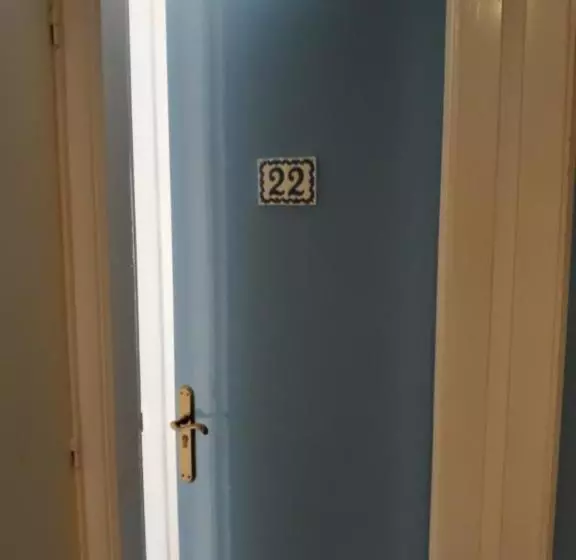 バルコニー付きシングルスタンダードルーム, Hostal La Lluna