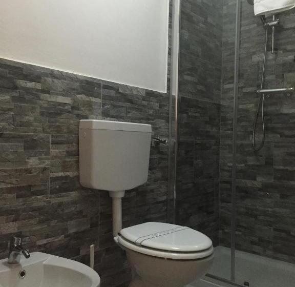 اتاق استاندارد, Aline