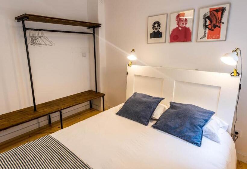 Quarto standard, Lisbon Poets Inn