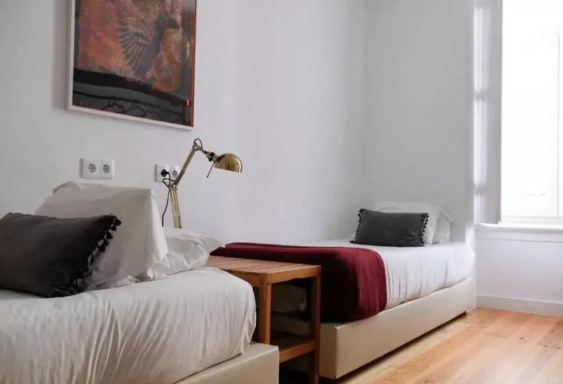 Quarto Triplo Comfort, Lisbon Poets Inn