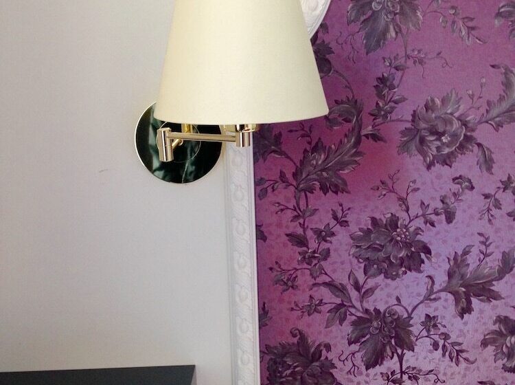 デラックスルーム, Loeven