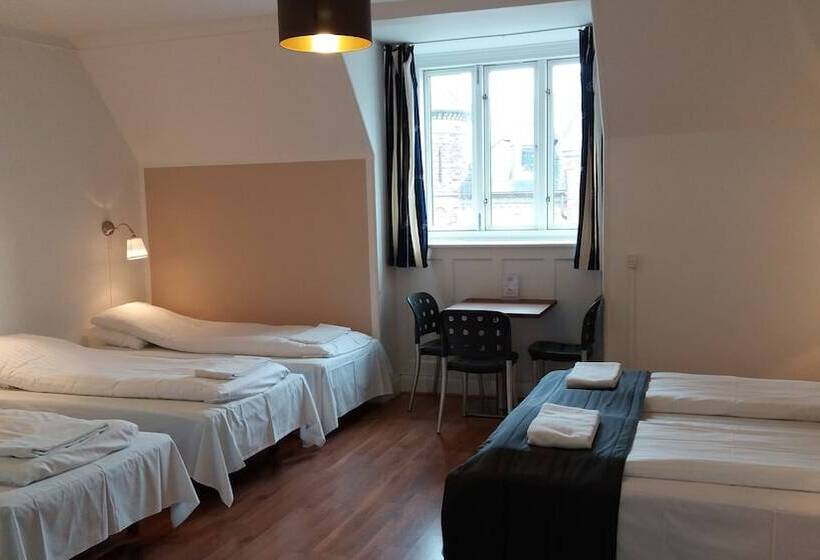 غرفة عائلية, Loeven