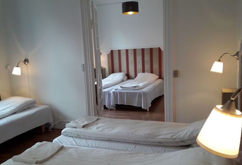 غرفة ديلوكس عائلية, Loeven